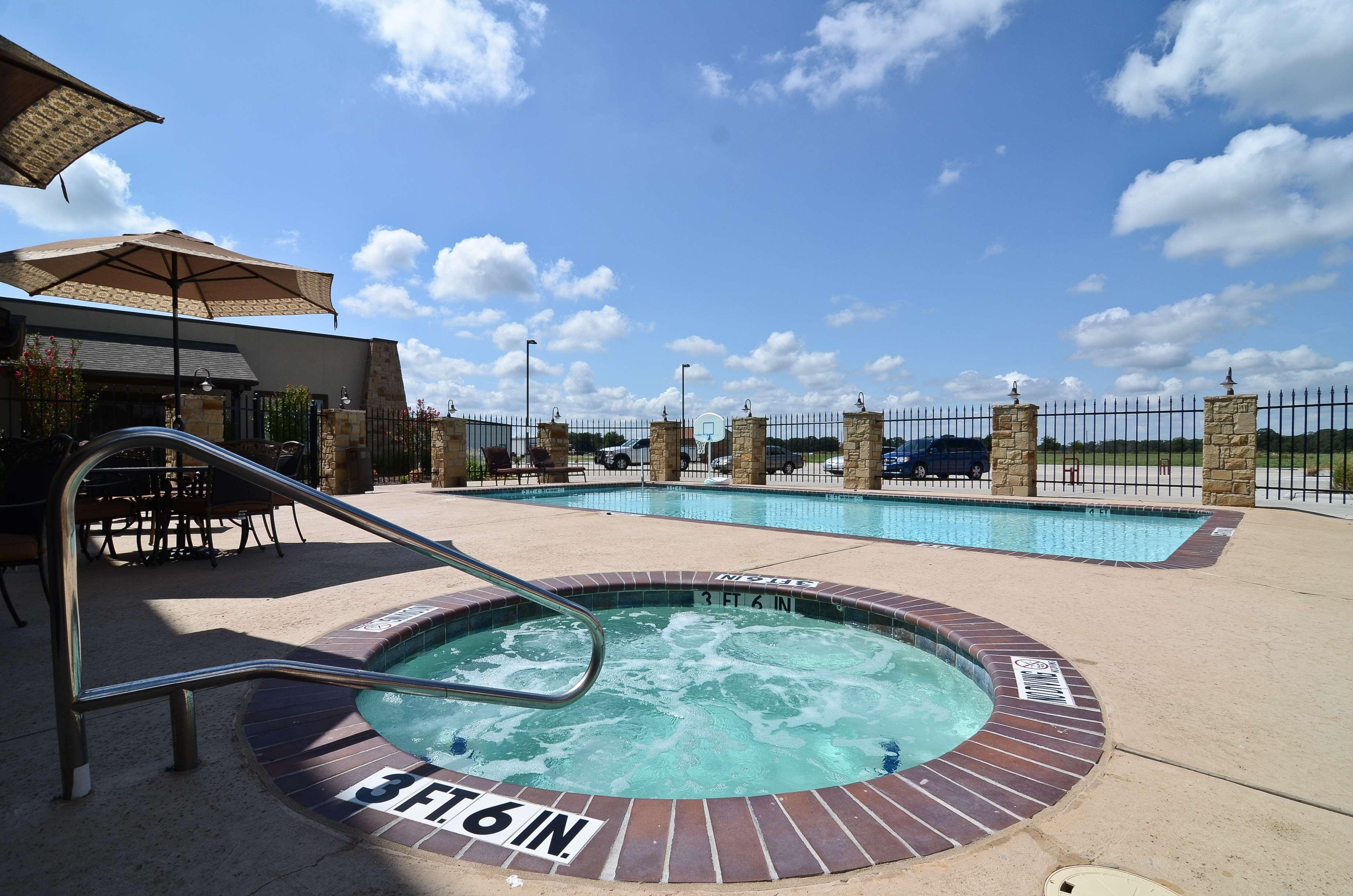 Best Western Plus Emory At Lake Fork Inn & Suites Facilities photo